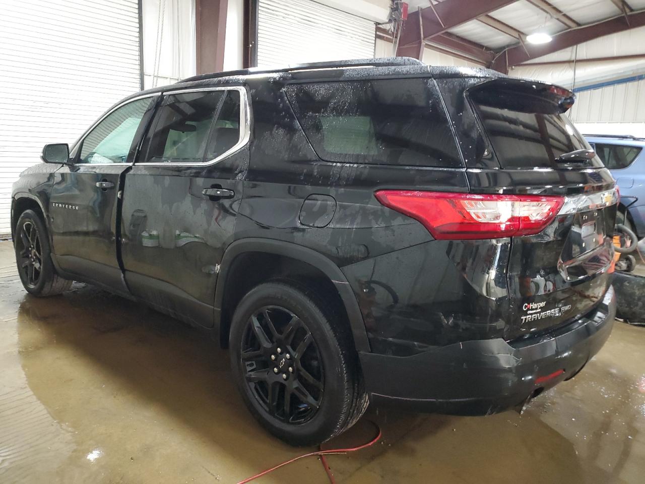 2021 Chevrolet Traverse - Image 2