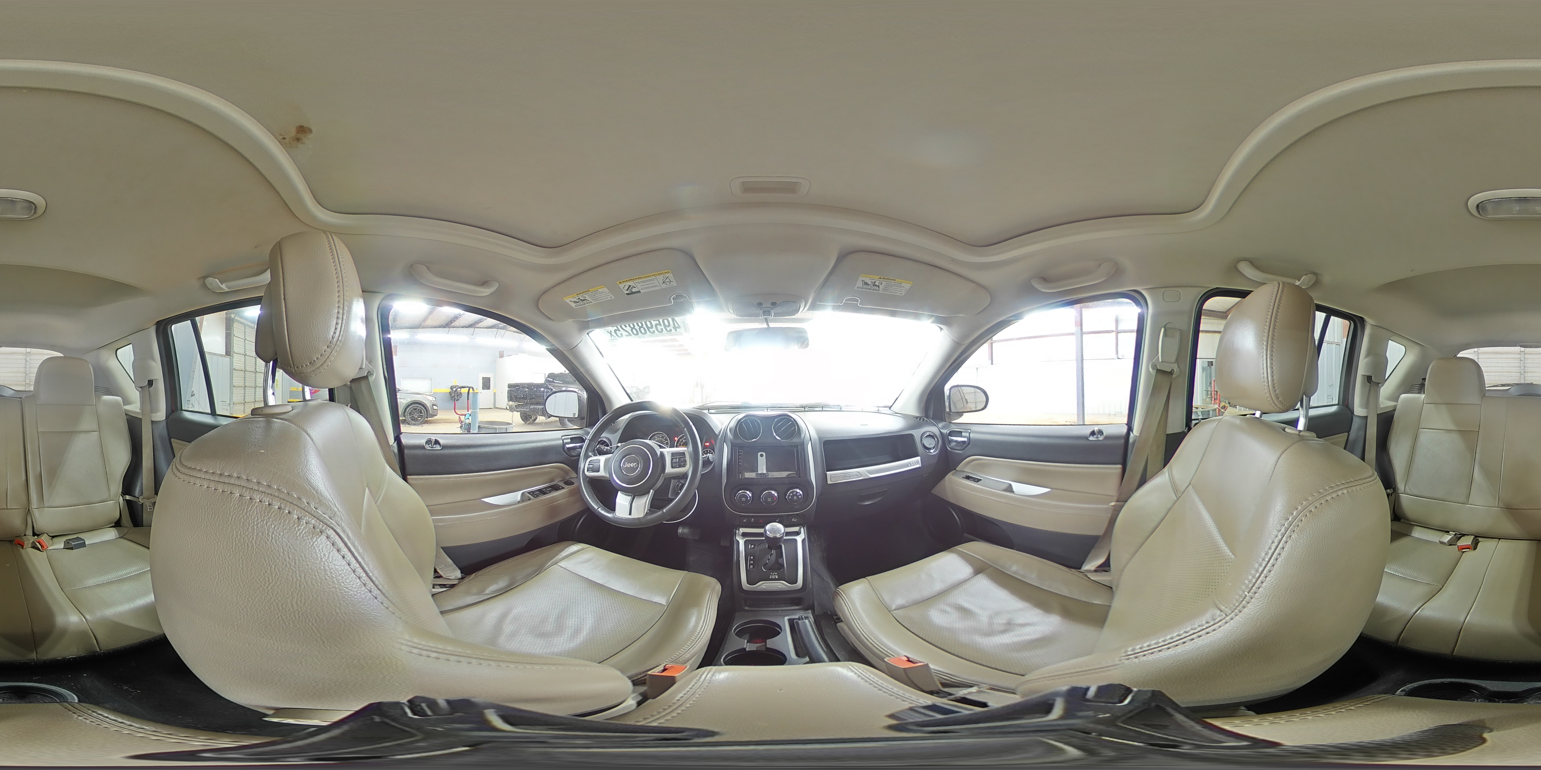 2015 Jeep Compass - Image 13