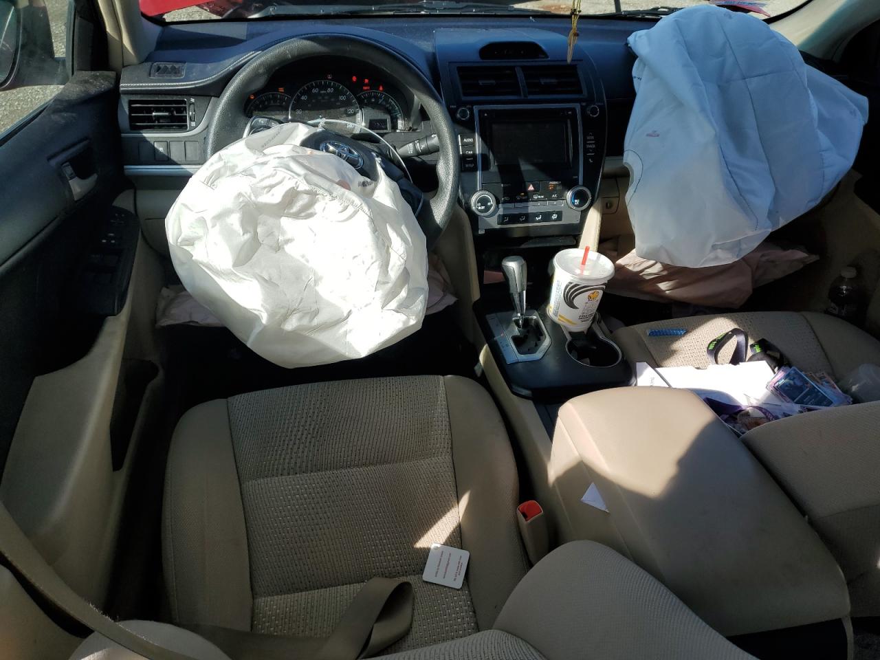 2014 Toyota Camry - Image 8