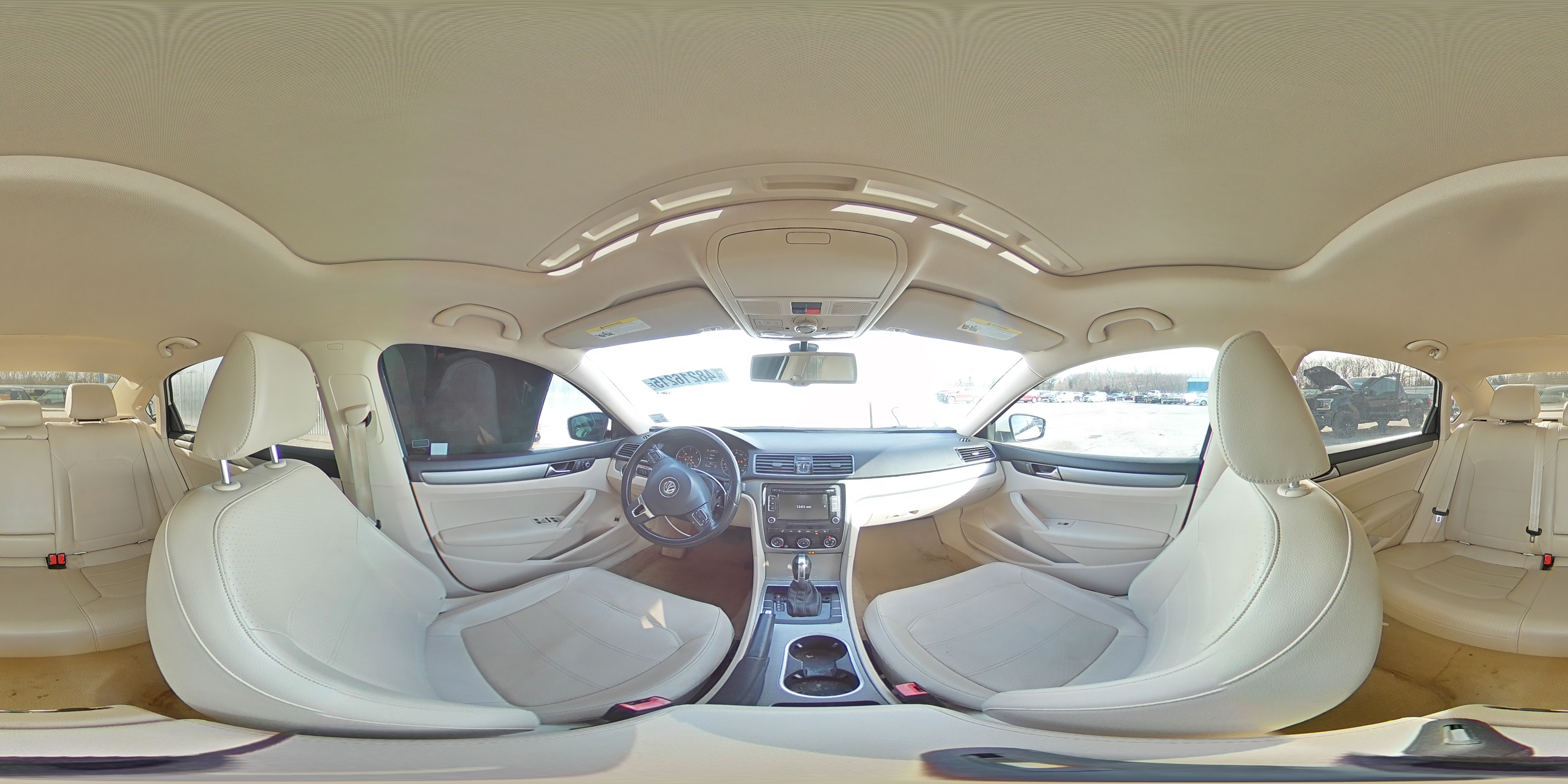 2014 Volkswagen Passat - Image 13