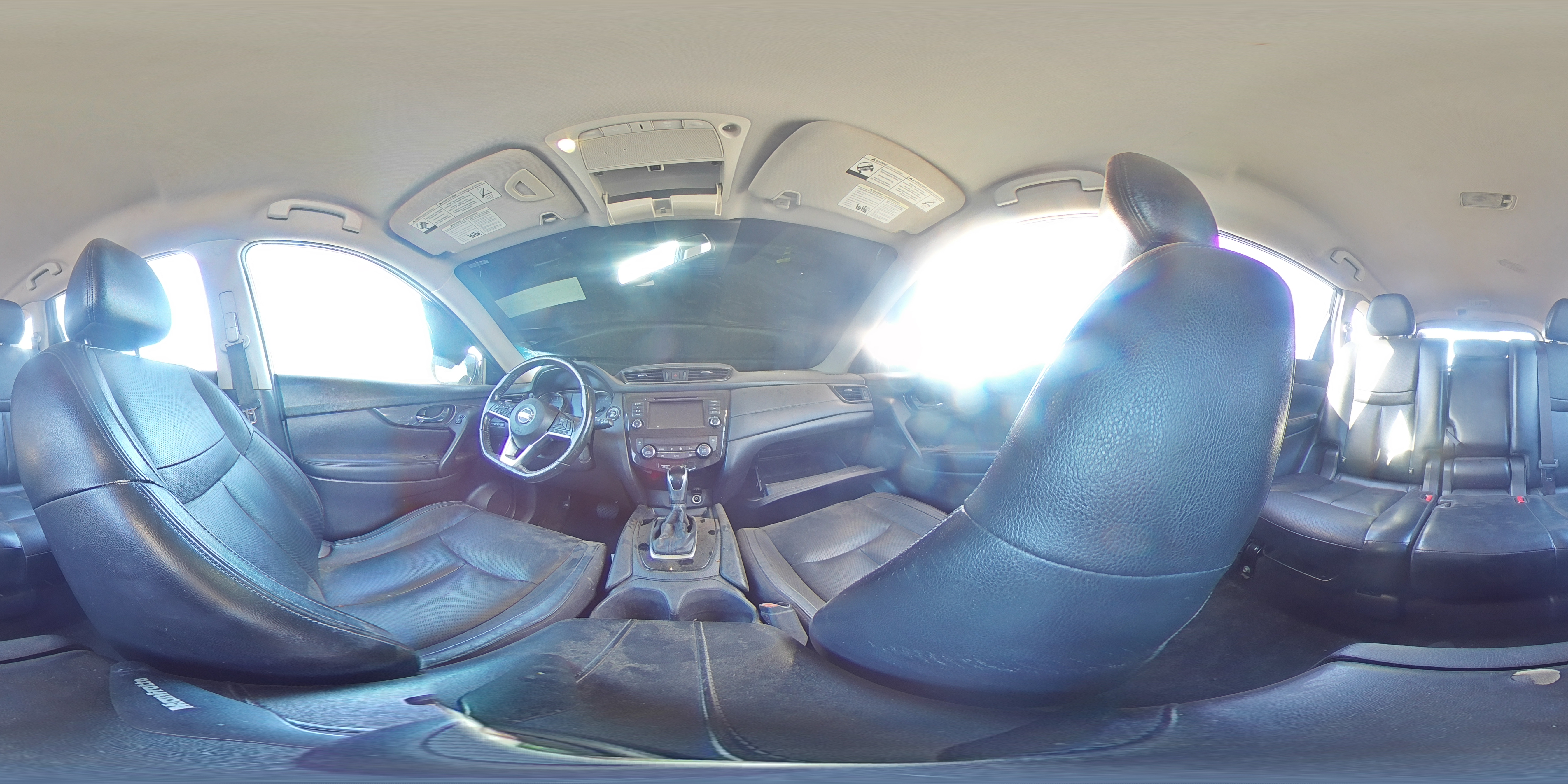 2019 Nissan Rogue - Image 14