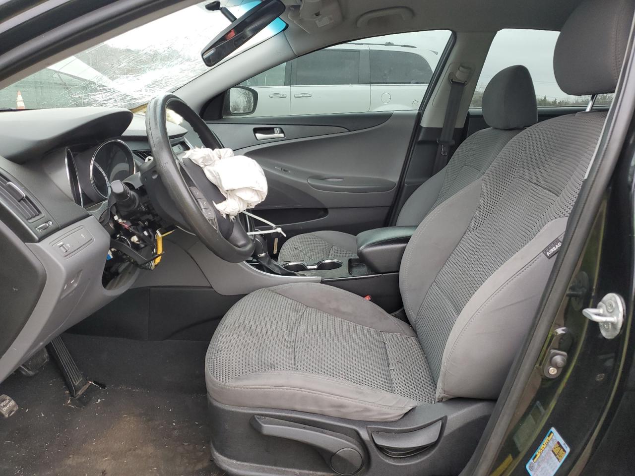 2011 Hyundai Sonata - Image 7