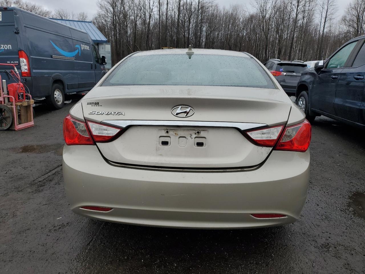 2011 Hyundai Sonata - Image 6