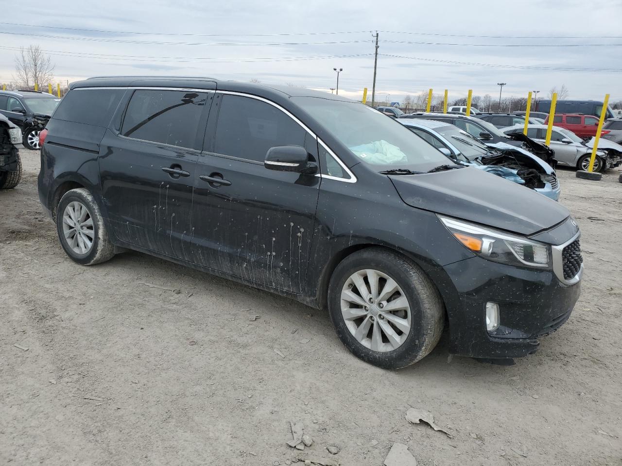 2016 Kia Sedona - Image 4