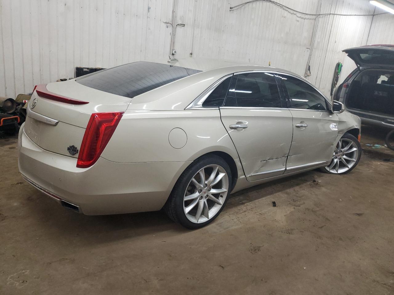 2013 Cadillac XTS - Image 3