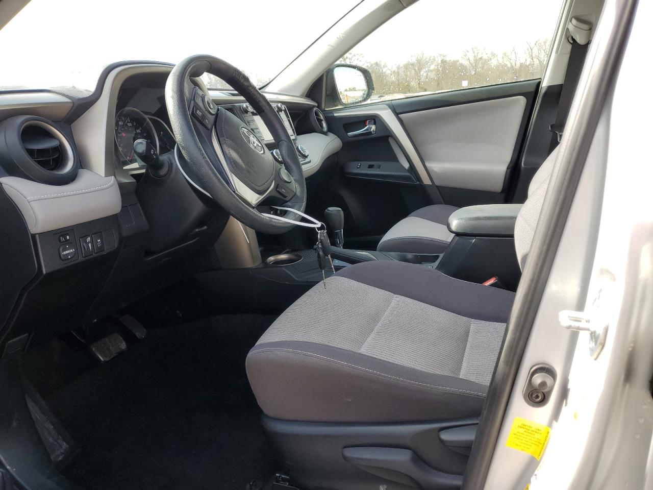 2015 Toyota RAV 4 - Image 7
