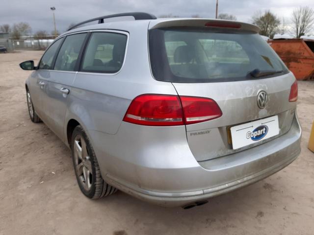 2012 VOLKSWAGEN PASSAT SE