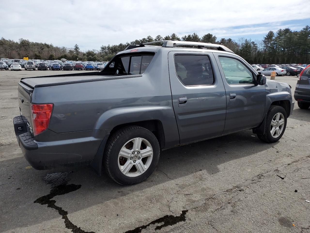 2011 Honda Ridgeline - Image 3