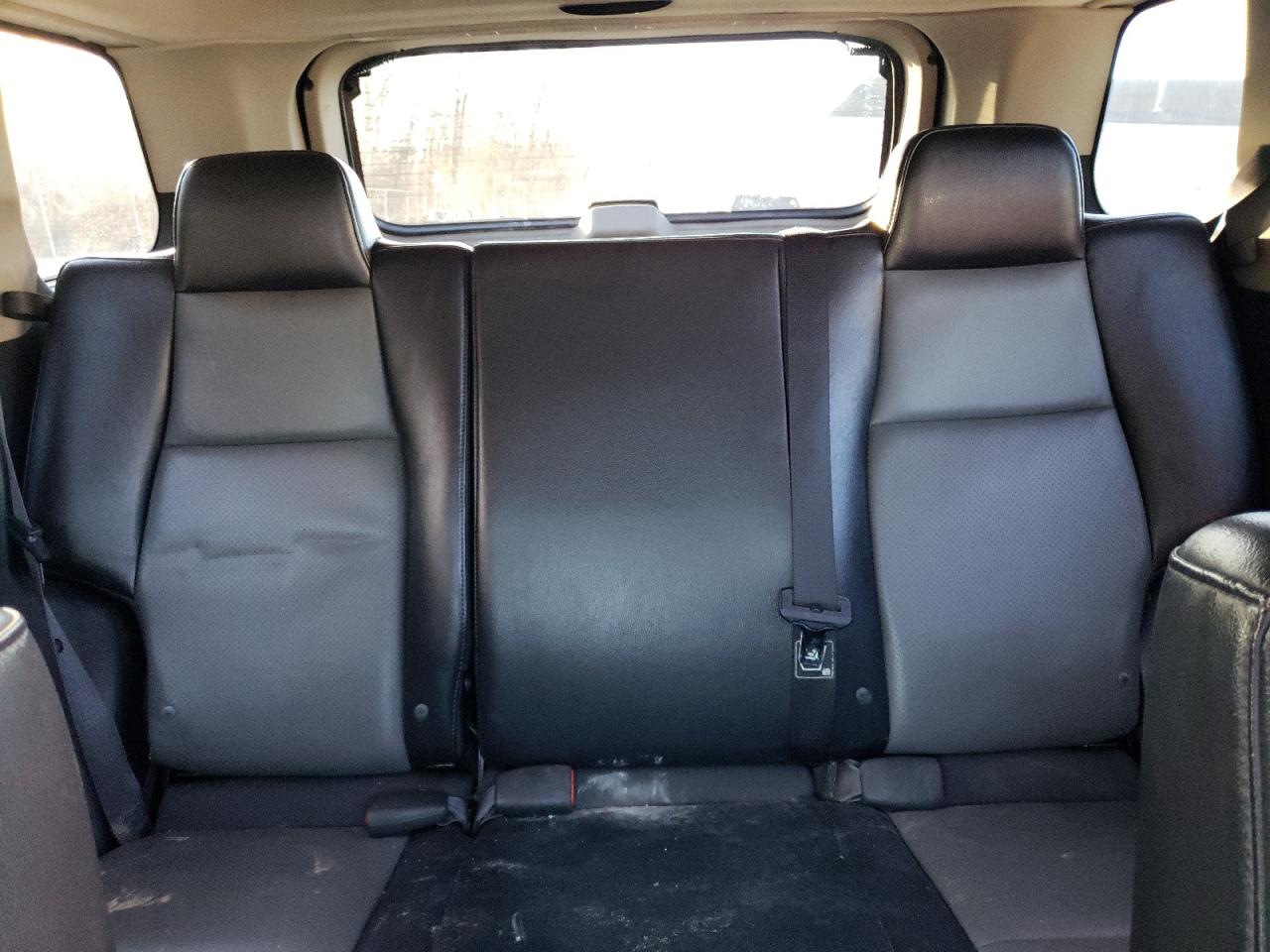 2010 Jeep Grand Cherokee - Image 10