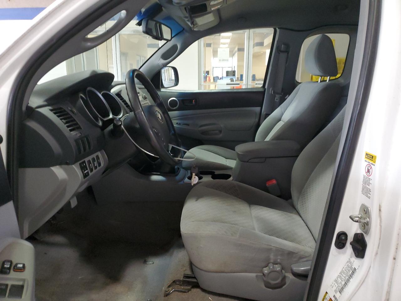 2010 Toyota Tacoma - Image 7