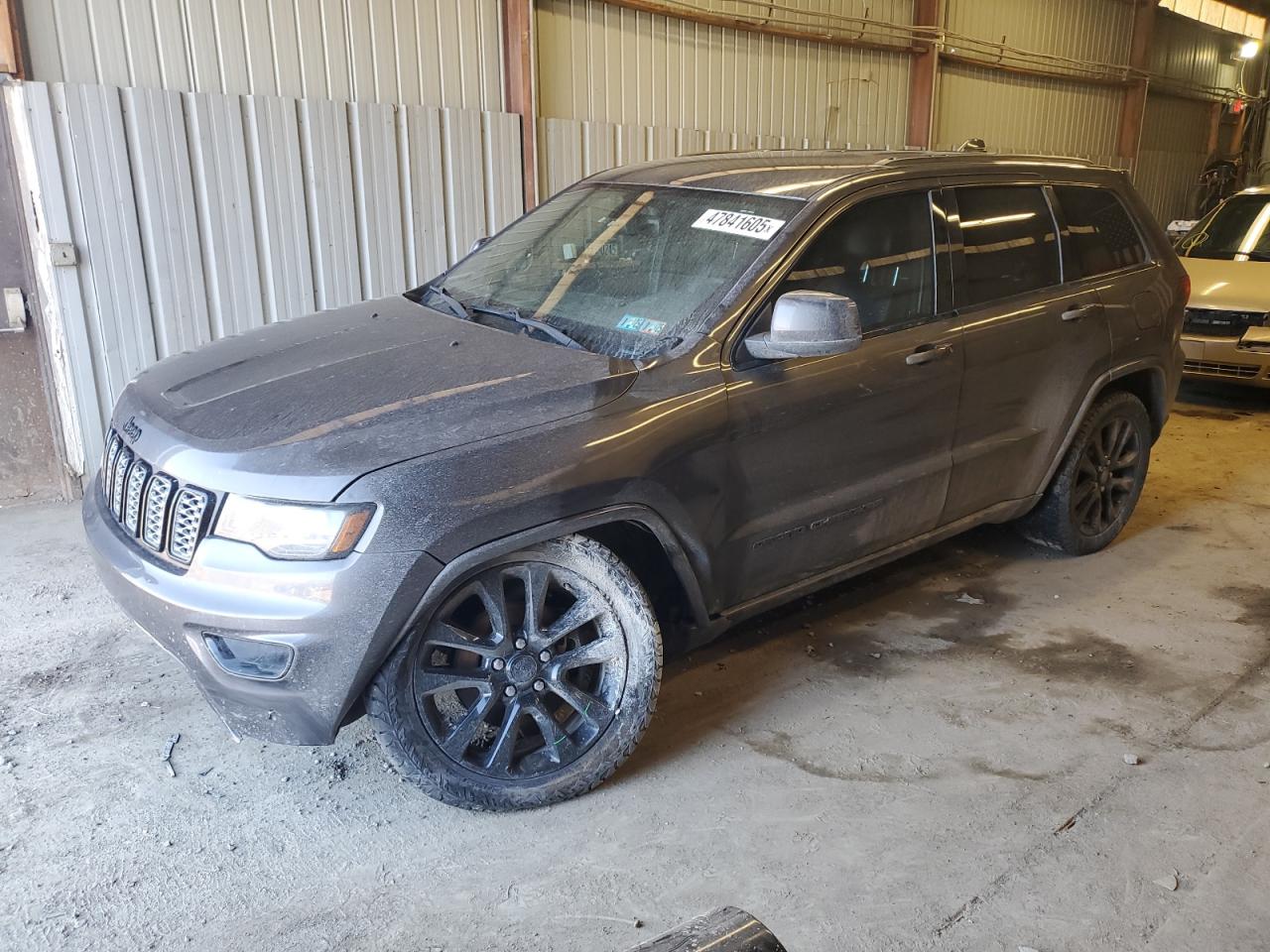 2017 Jeep Grand Cherokee - Image 1