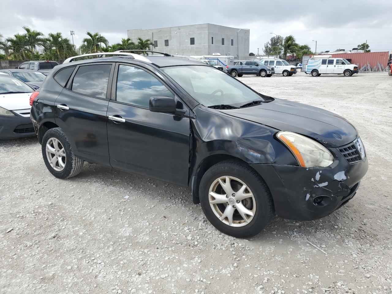 2010 Nissan Rogue - Image 4