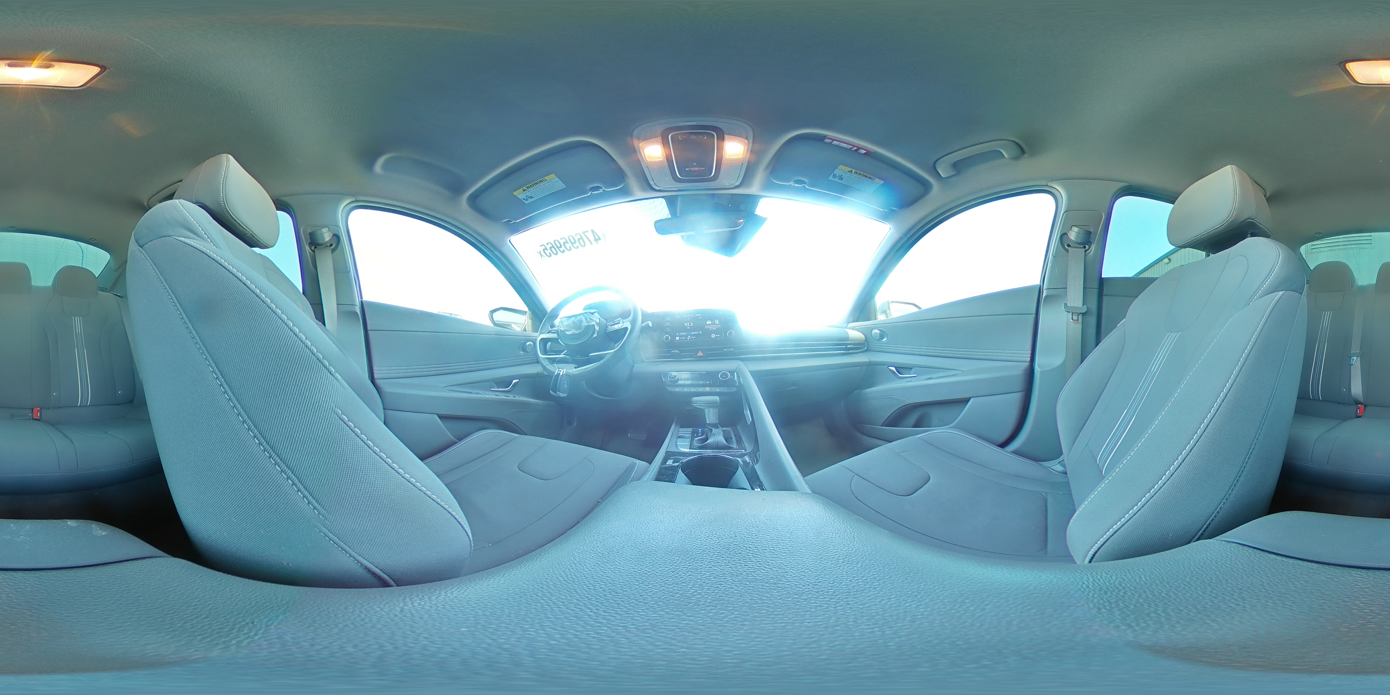 2021 Hyundai Elantra - Image 13