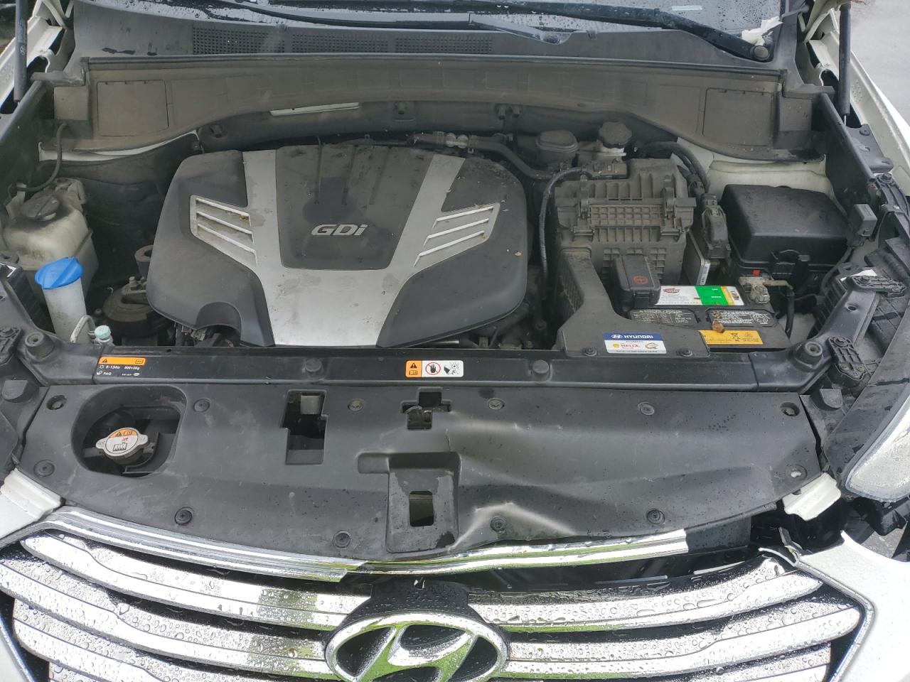2014 Hyundai Santa Fe - Image 12