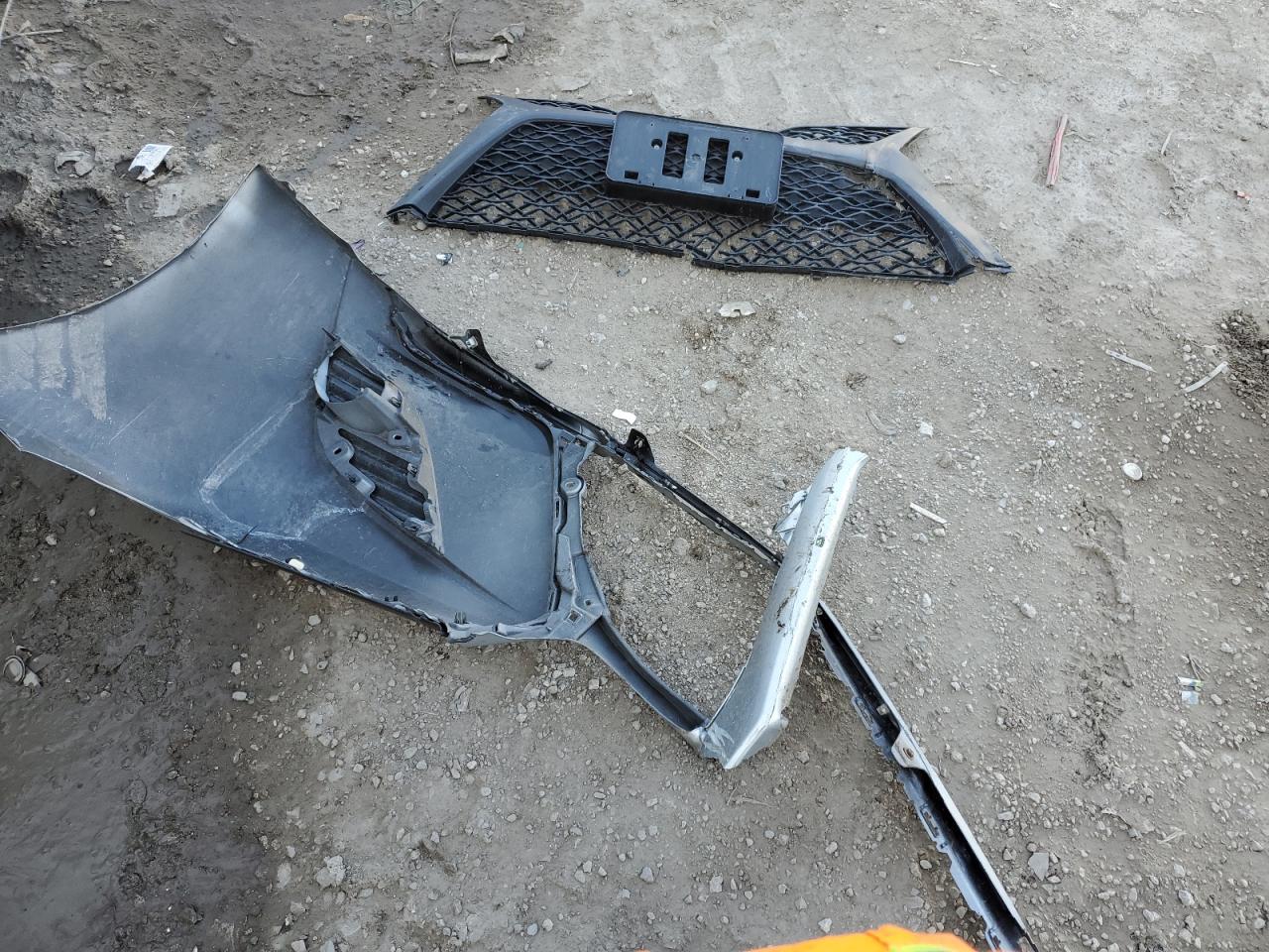 2018 Toyota Camry - Image 14