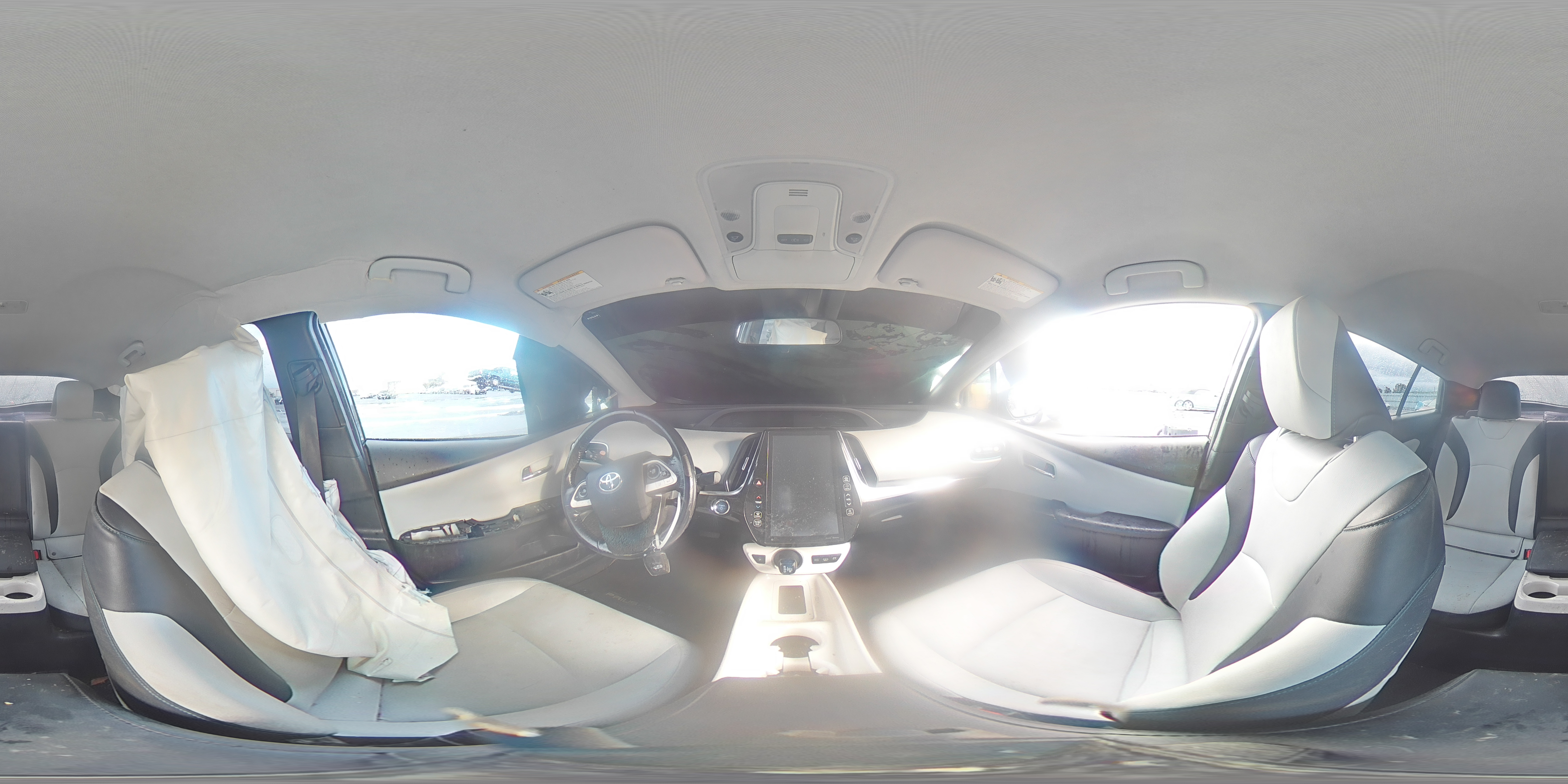 2017 Toyota Prius - Image 12