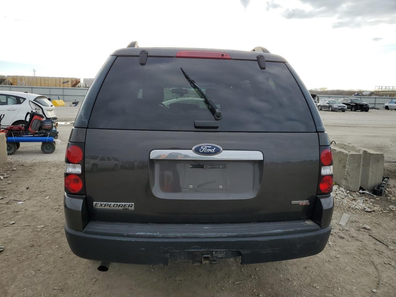 2007 Ford Explorer Xlt VIN: 1FMEU73E67UA60308 Lot: 50424355