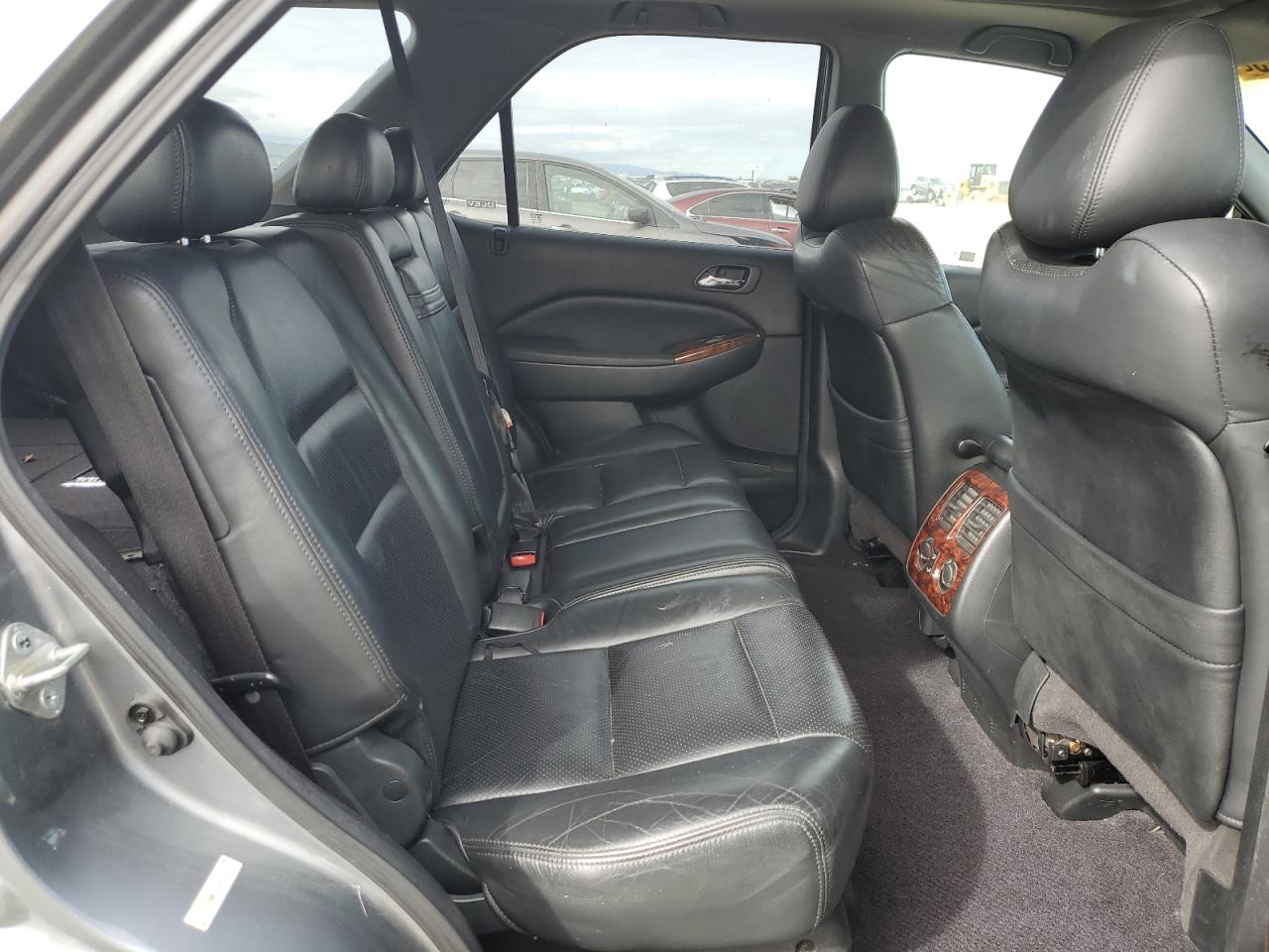 2001 Acura MDX - Image 10