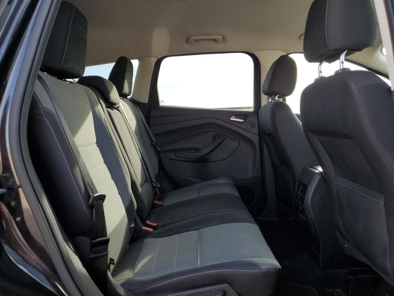 2015 Ford Escape - Image 11