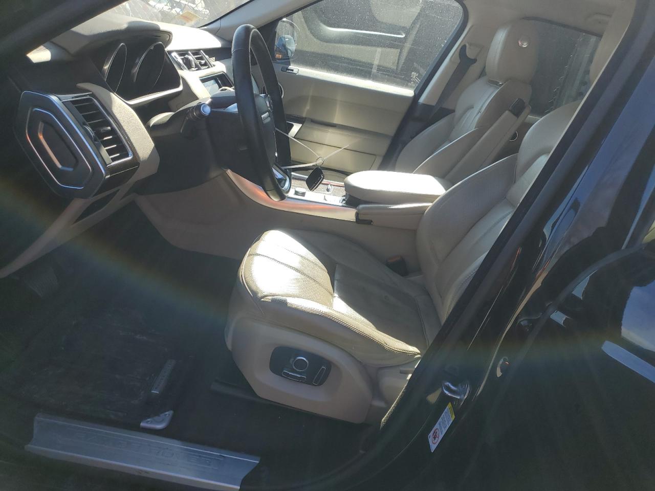 2016 Land Rover Range Rover - Image 7