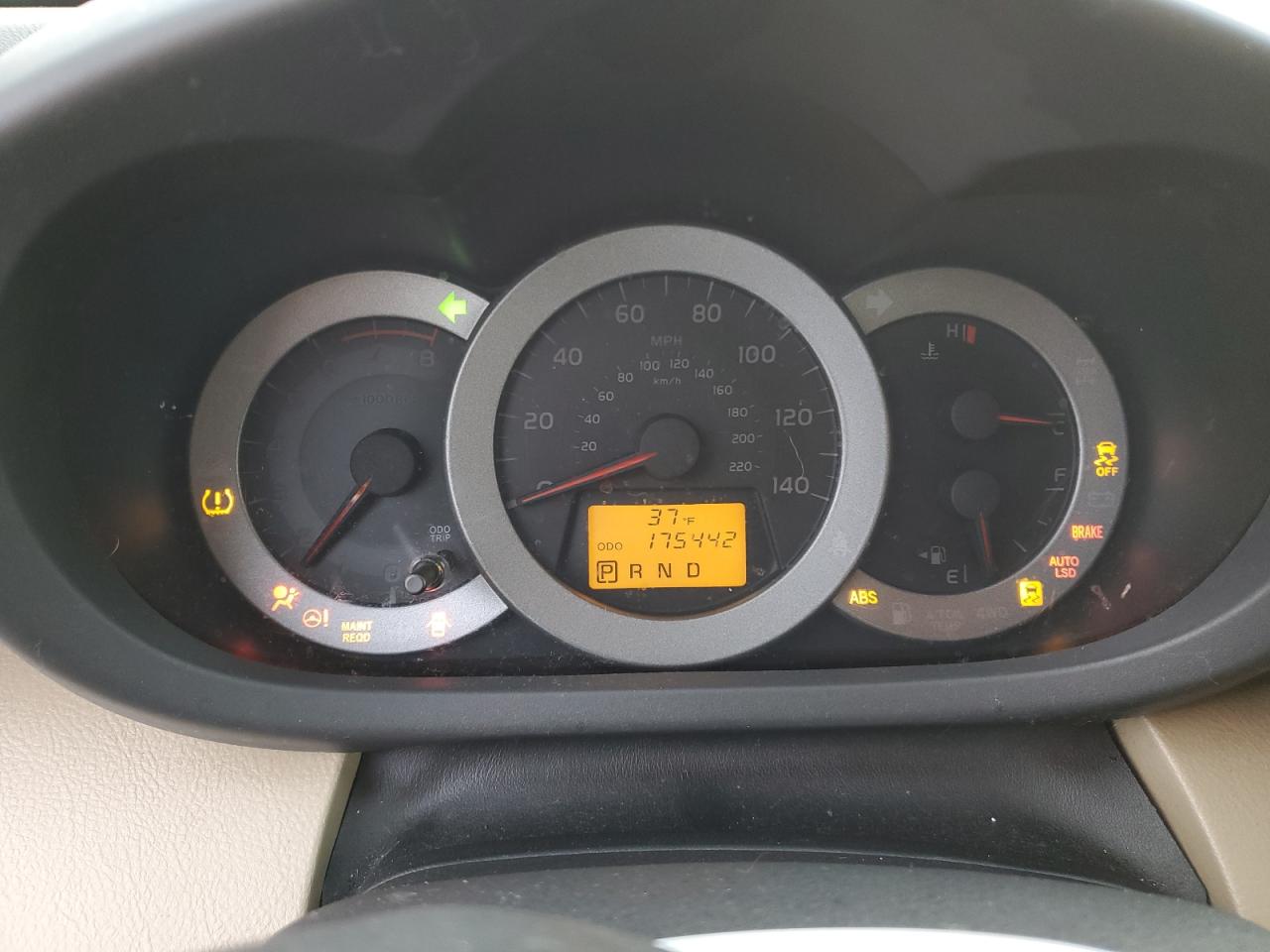 2010 Toyota RAV 4 - Image 9