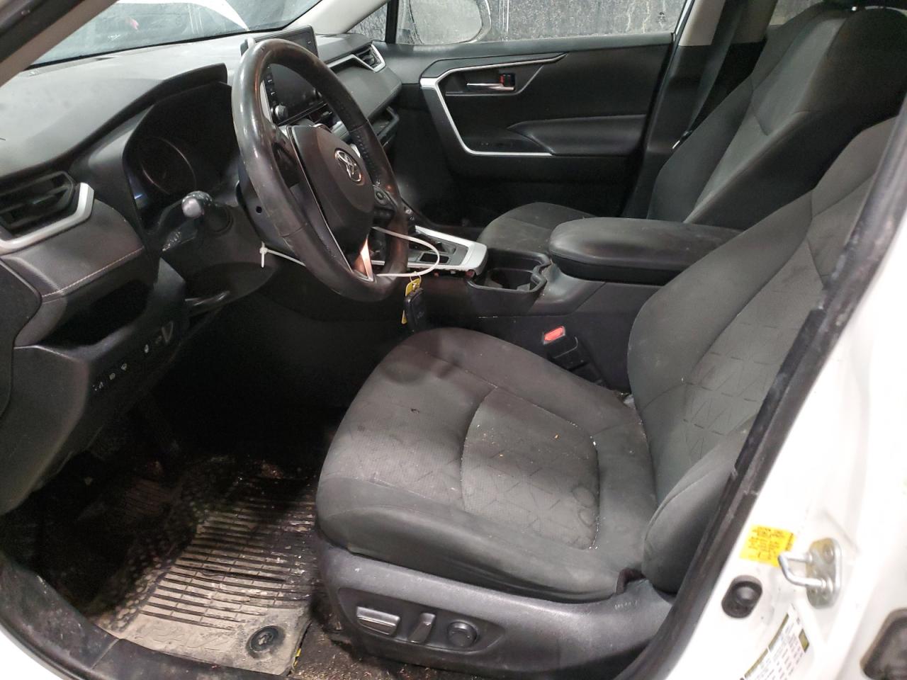 2020 Toyota RAV 4 - Image 7