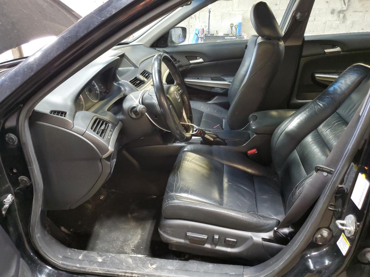 2010 Honda Accord - Image 7