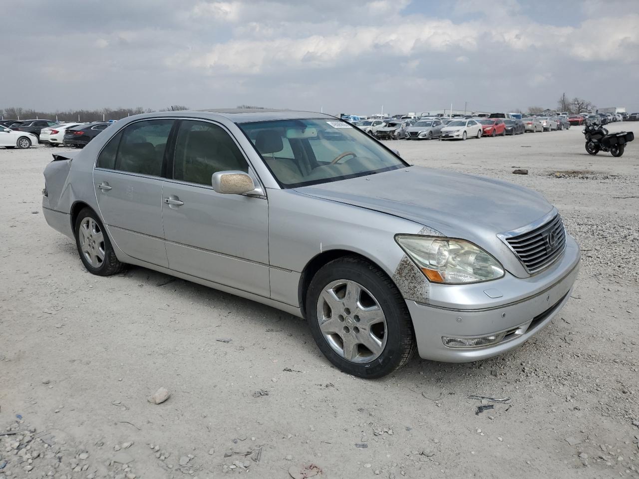 2004 Lexus LS - Image 4
