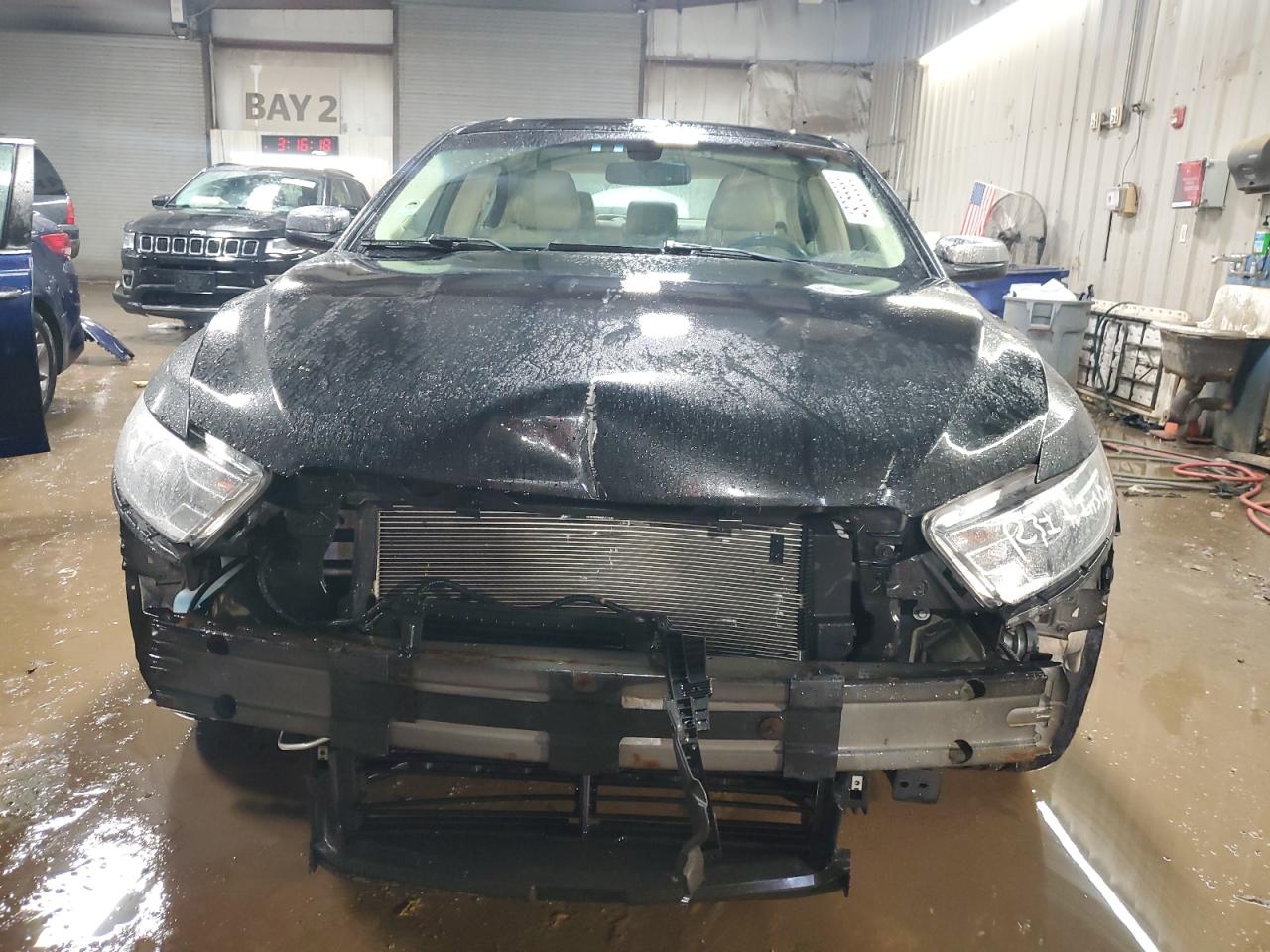 2015 Ford Taurus - Image 5