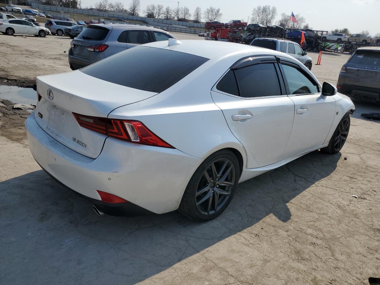 2016 Lexus IS - Image 3