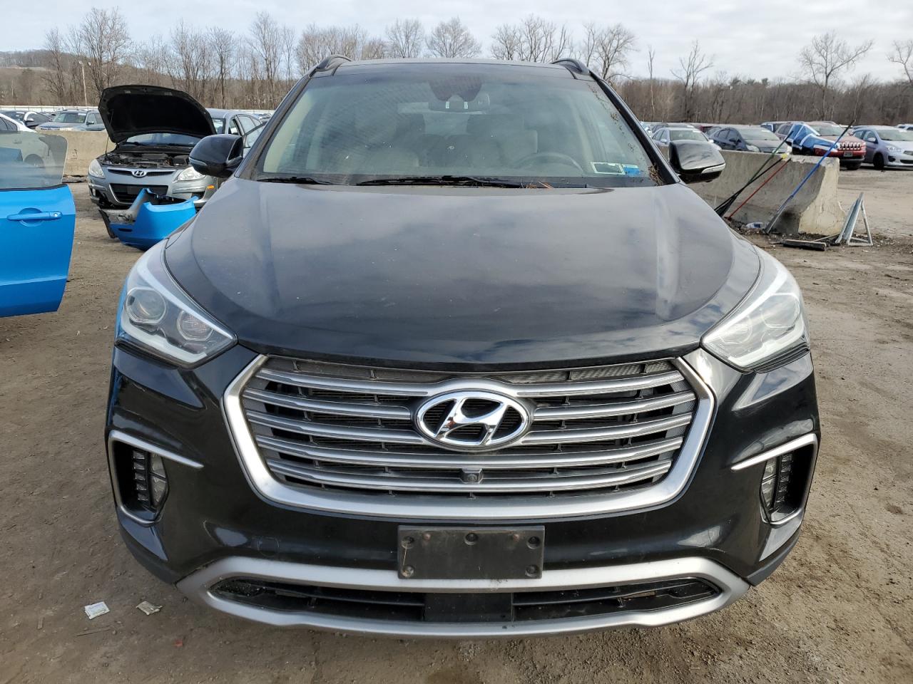 2017 Hyundai Santa Fe - Image 5
