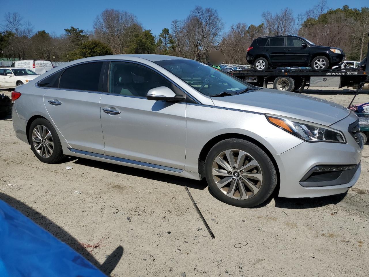2015 Hyundai Sonata - Image 4
