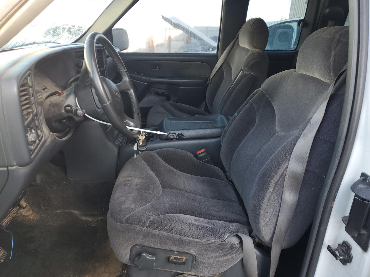2001 GMC Sierra - Image 7
