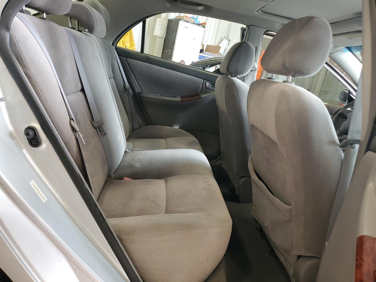 2005 Toyota Corolla - Image 10