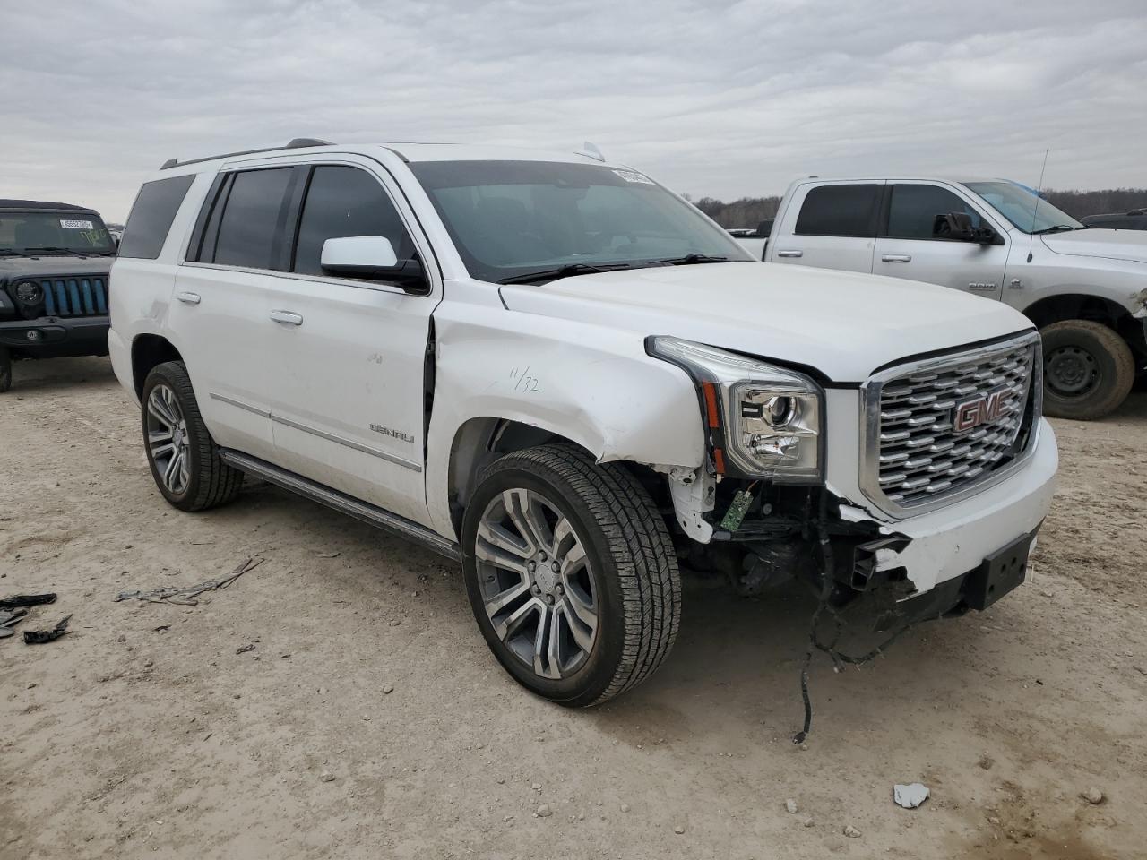 2018 GMC Yukon - Image 4