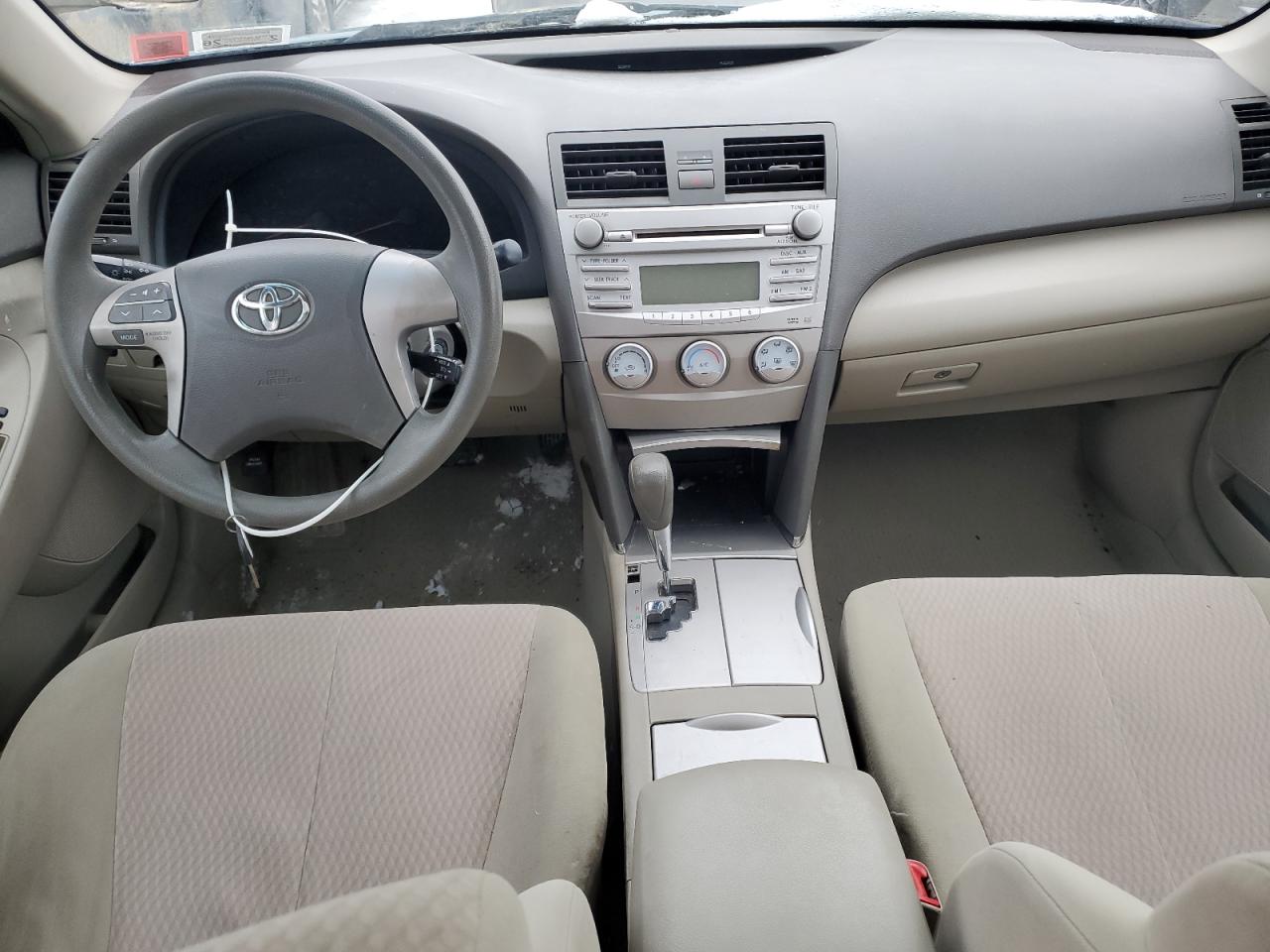 2010 Toyota Camry - Image 8