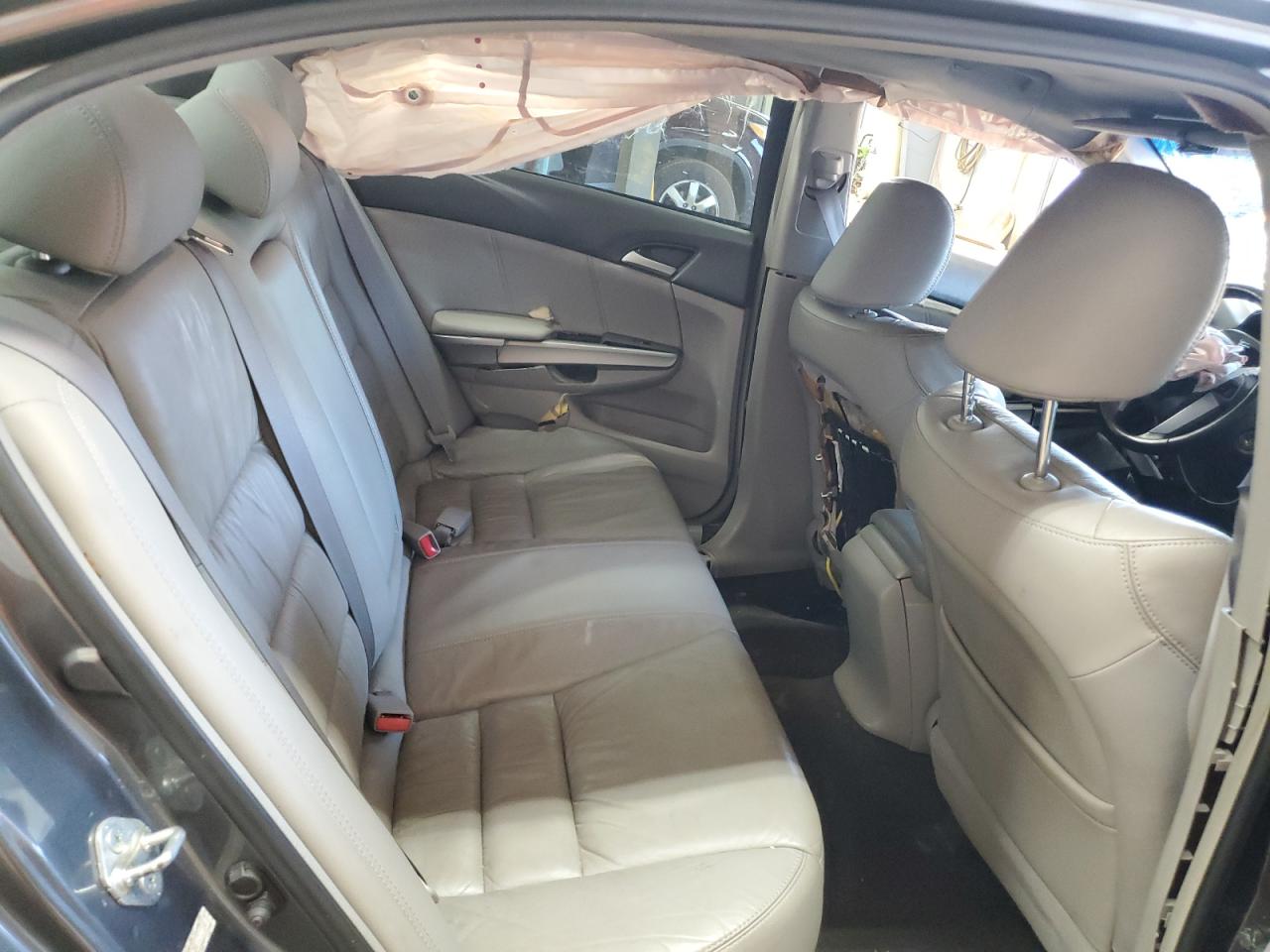 2008 Honda Accord - Image 11