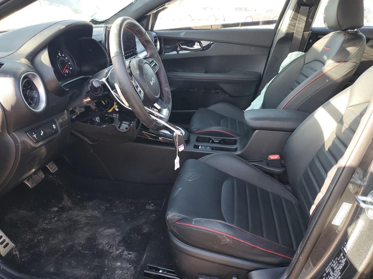 2024 Kia Forte - Image 7
