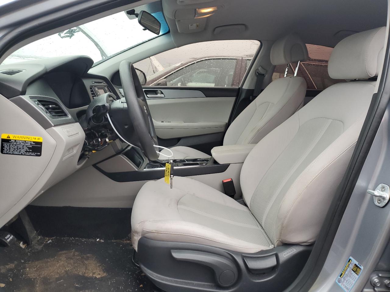 2017 Hyundai Sonata - Image 7