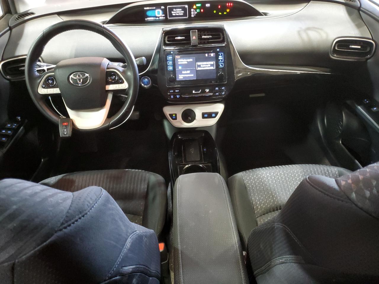 2018 Toyota Prius - Image 8