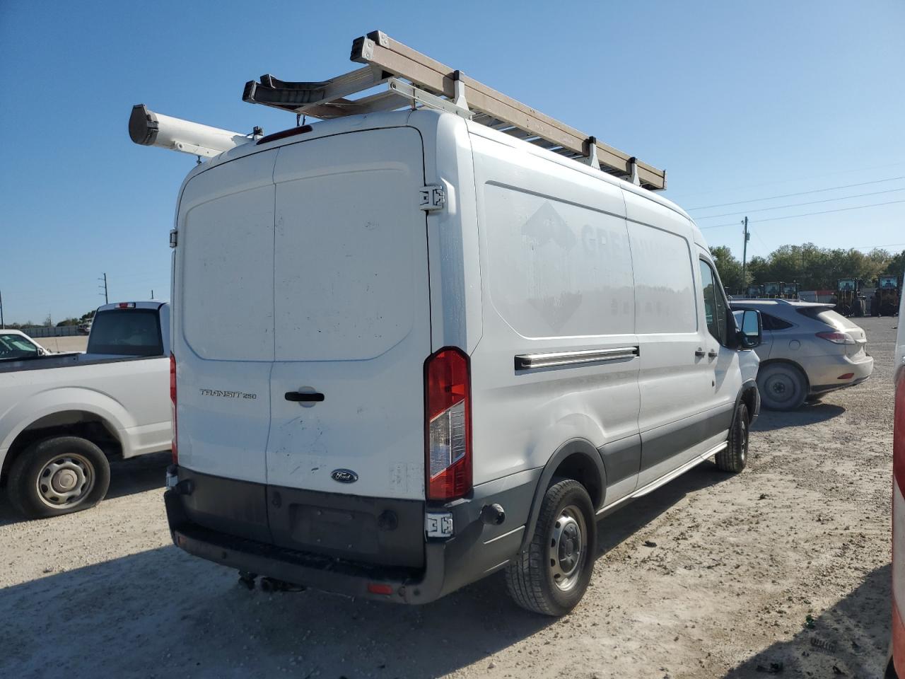 2015 Ford Transit - Image 3