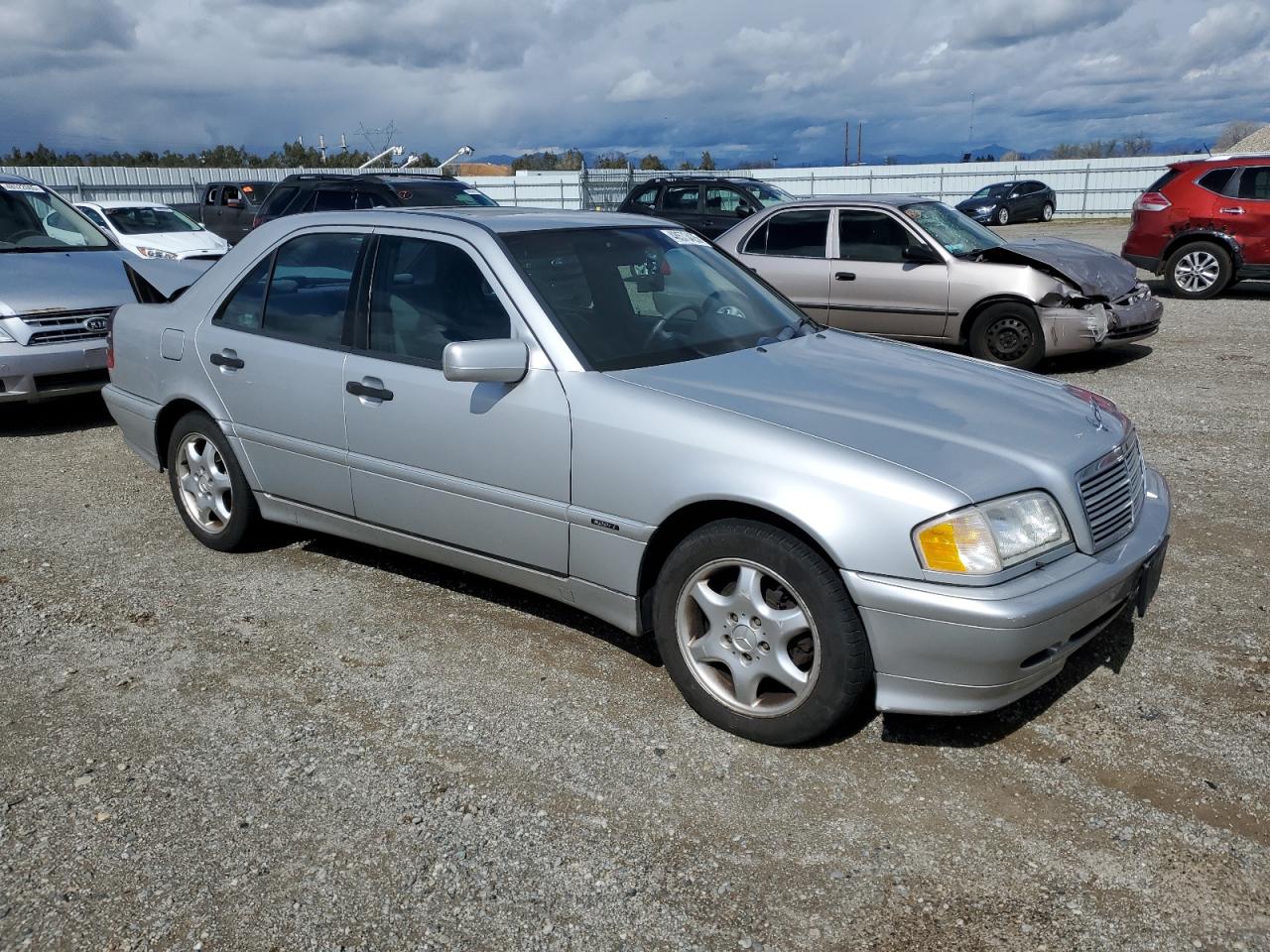 2000 Mercedes-Benz C-klasse - Image 4