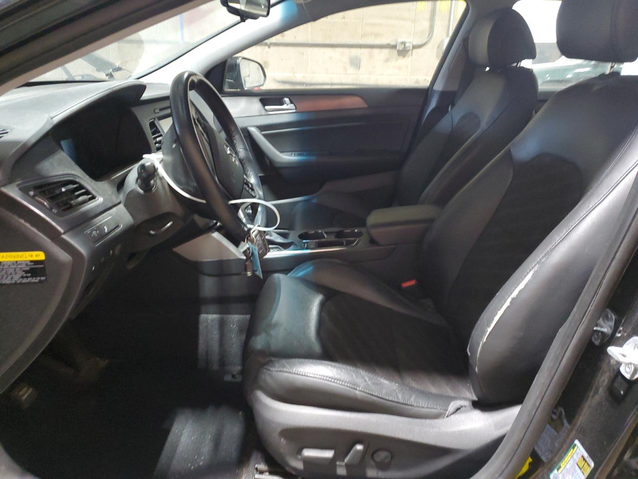 2016 Hyundai Sonata - Image 7