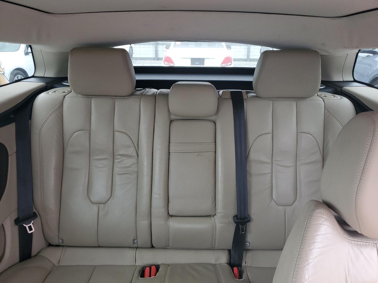 2012 Land Rover Range Rover - Image 10