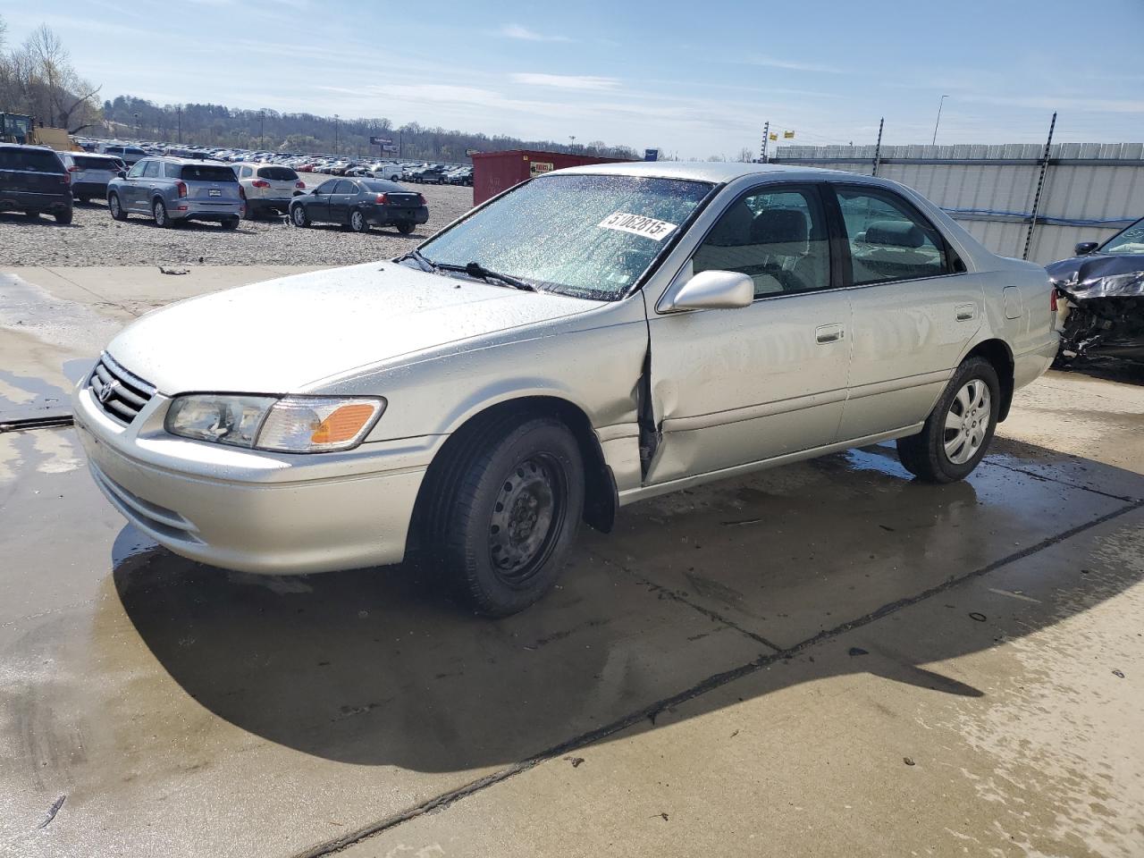 2000 Toyota Camry Ce للبيع في Cahokia Heights، IL - Side
