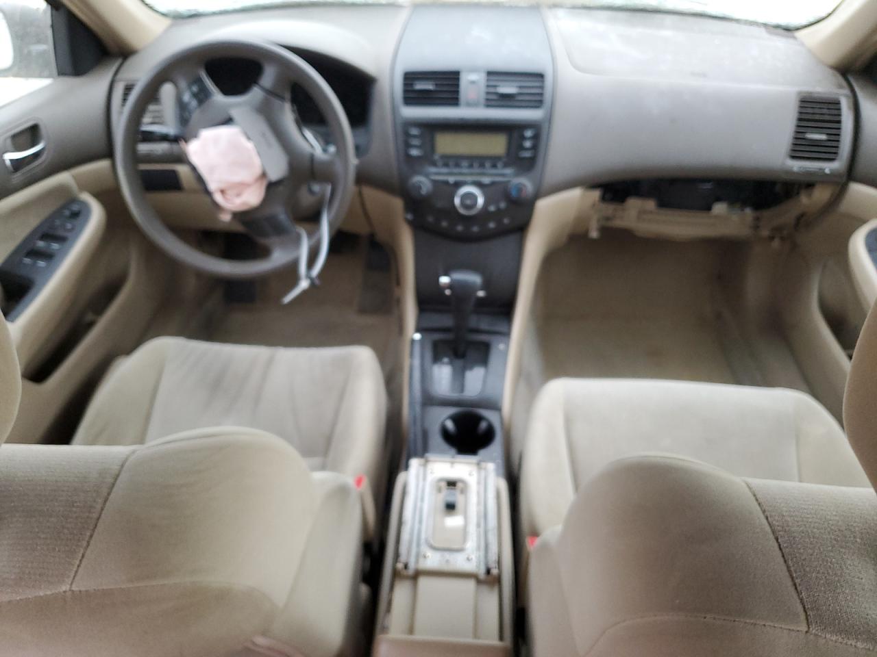 2004 Honda Accord - Image 8