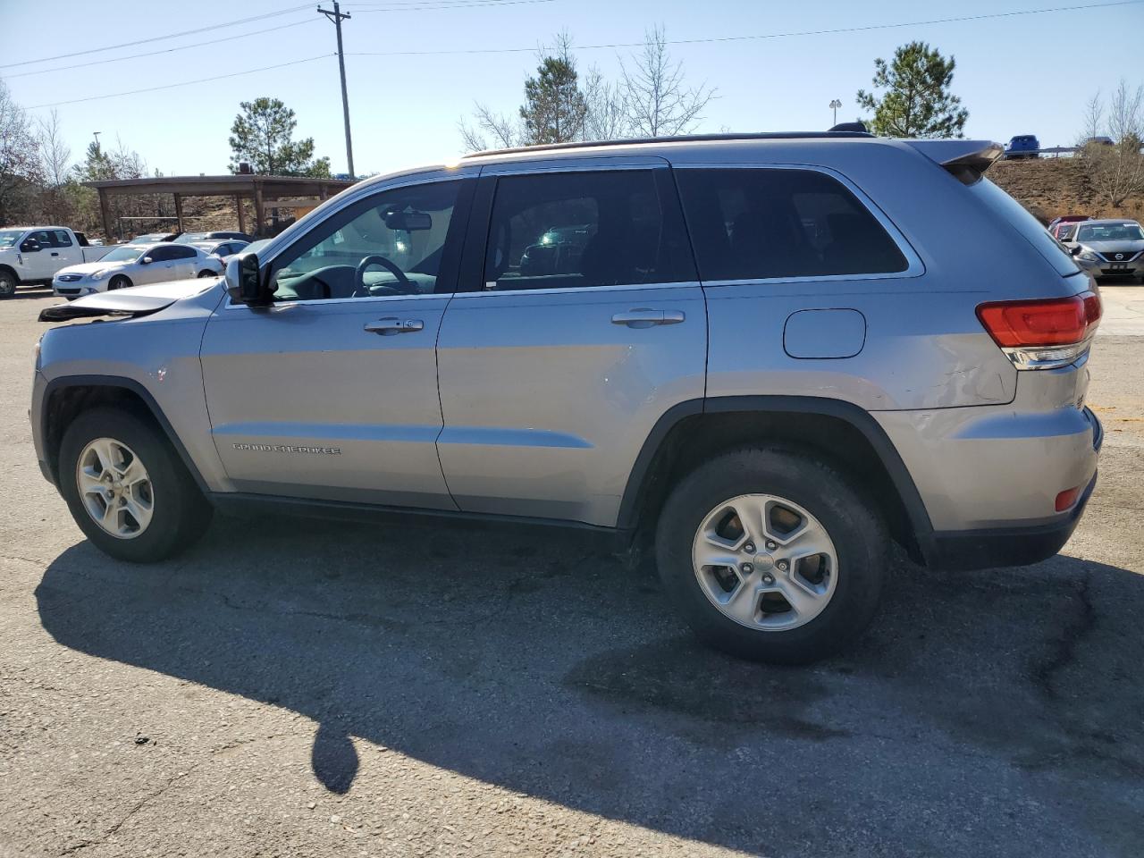 2016 Jeep Grand Cherokee - Image 2