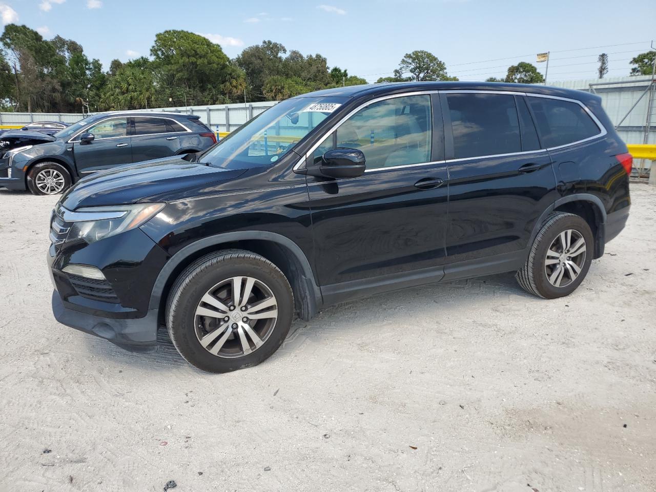 2016 Honda Pilot - Image 1