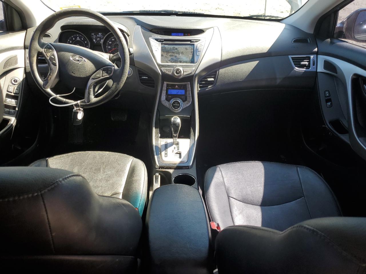 2013 Hyundai Elantra - Image 8