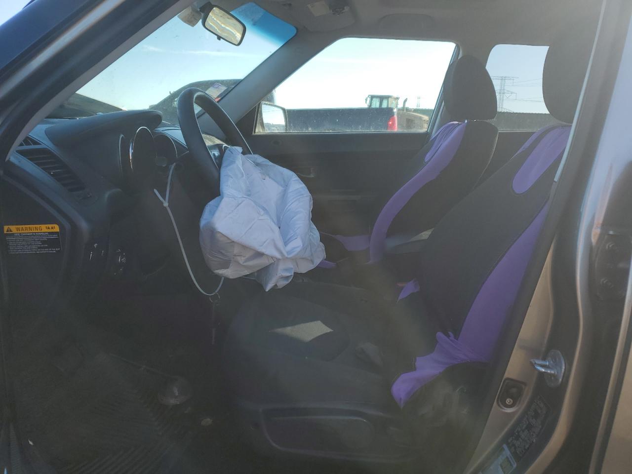 2011 Kia Soul + VIN: KNDJT2A24B7210439 Lot: 49473135